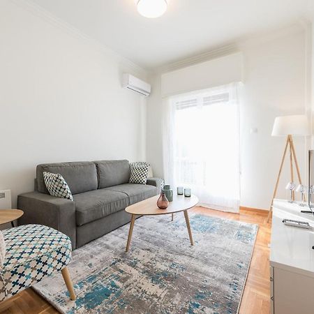 Cozy And Fresh Apt Close To Metro アテネ エクステリア 写真
