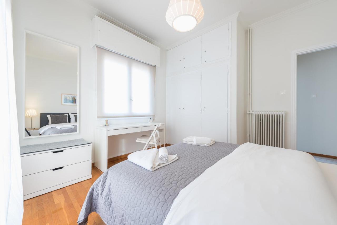 Cozy And Fresh Apt Close To Metro アテネ エクステリア 写真